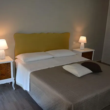 - Casa Nanu - Un Bilocale 75mq E Un Monolocale 40mq Holiday home